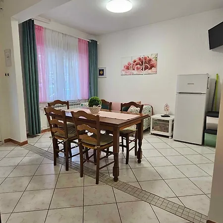 Apartment In 34827 Moscenicka Draga